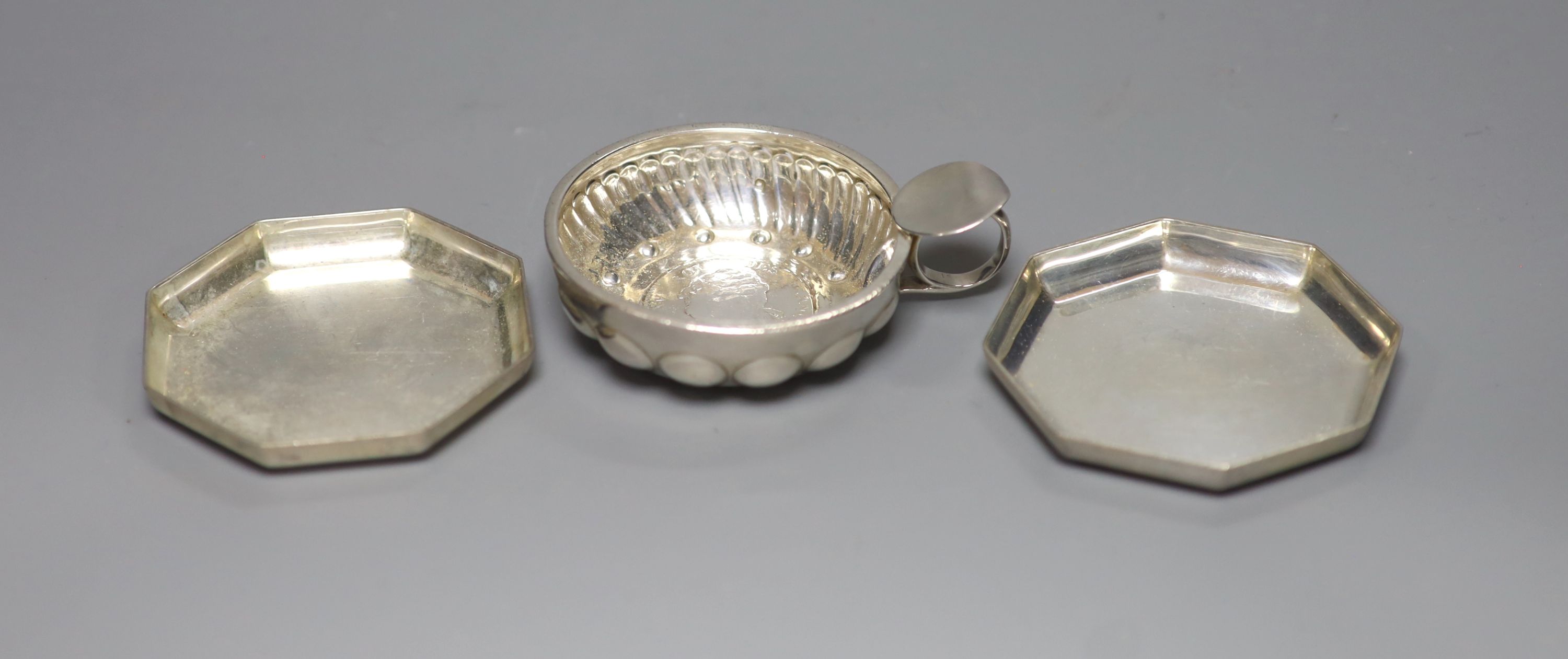 A pair of 1930's silver octagonal nut dishes, 83mm and a French white metal taste vin